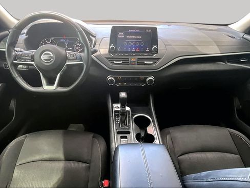 Used 2022 Nissan Altima 2.5 SV w/ SV Premium Package FWD image 30