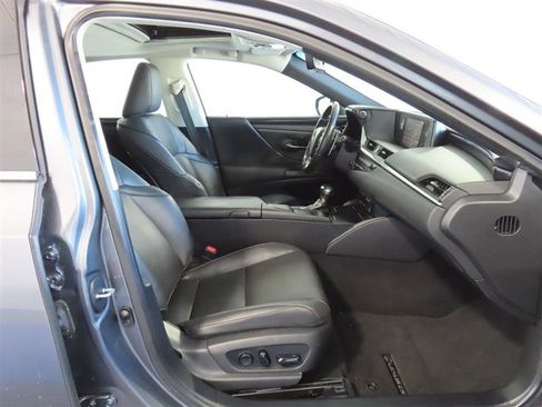 Used 2020 Lexus ES 350 w/ Premium Package image 36