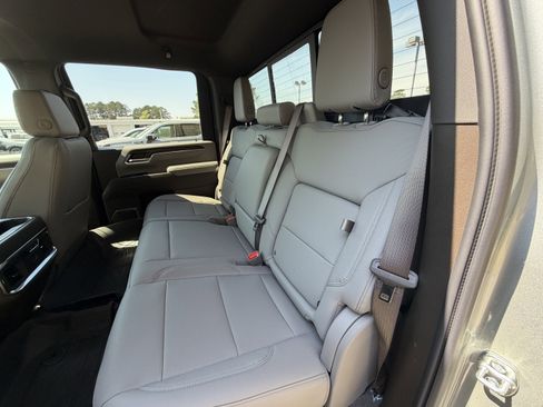 New 2026 GMC Sierra 2500 SLT AWD/4WD image 19