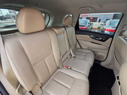 Used 2017 Nissan Rogue SL image 17