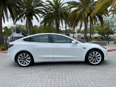 Used 2023 Tesla Model 3 Standard Range RWD image 9