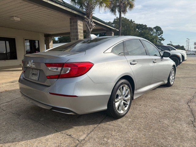 Used 2018 Honda Accord LX image 4
