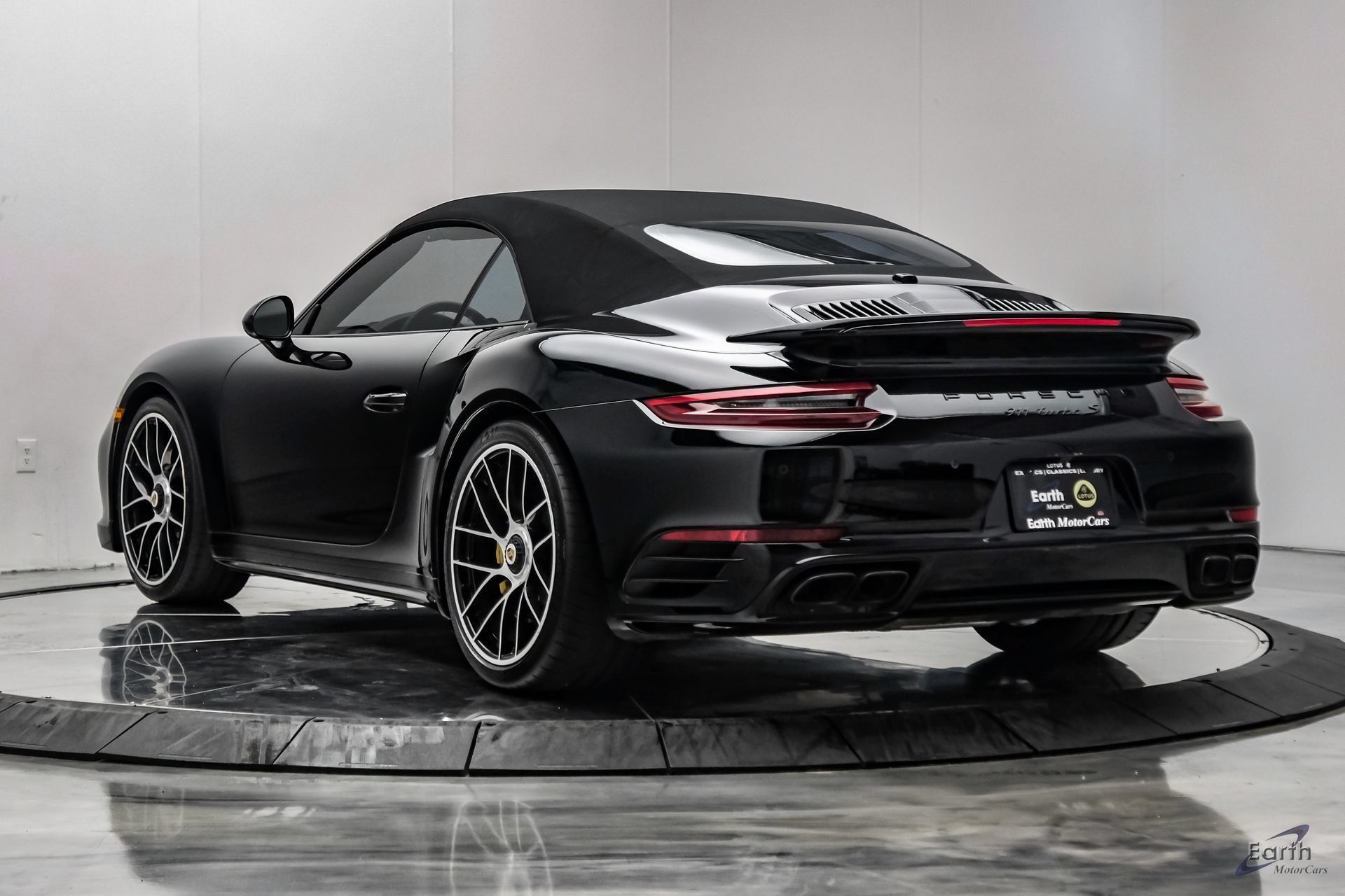 Used 2019 Porsche 911 Turbo S AWD/4WD image 13