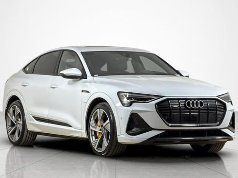 Used 2023 Audi e-tron Prestige w/ Prestige Package AWD/4WD image 7