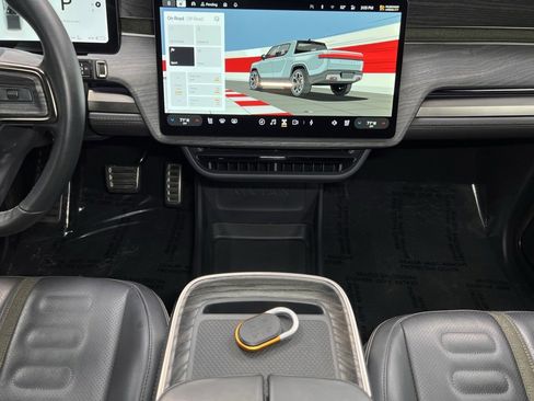 Used 2023 Rivian R1T Adventure image 6