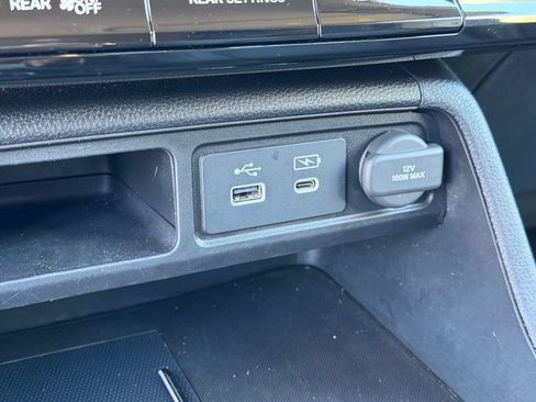 Used 2025 Honda Pilot EX-L image 31