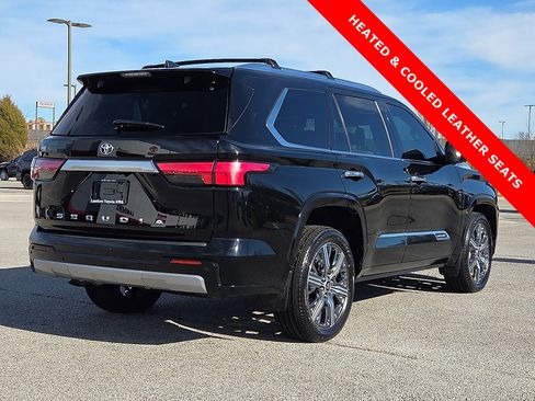 Used 2024 Toyota Sequoia Capstone image 5