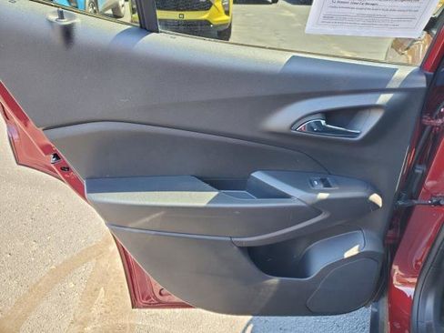 Used 2025 Chevrolet Trax ACTIV w/ Sunroof Package image 26