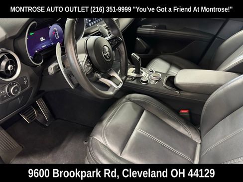 Used 2024 Alfa Romeo Stelvio Sprint AWD/4WD image 12