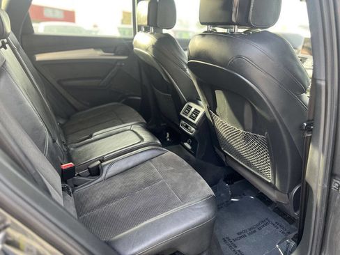 Used 2018 Audi SQ5 Premium Plus w/ Navigation Package image 17