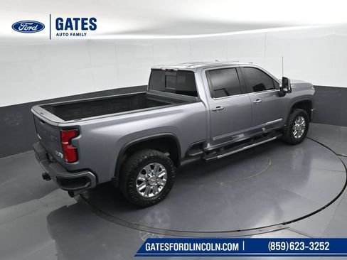 Used 2024 Chevrolet Silverado 2500 High Country w/ High Country Premium Package AWD/4WD image 49