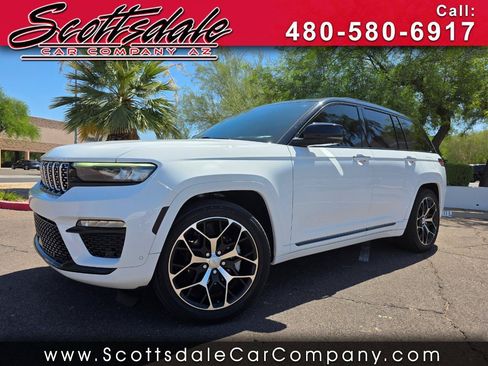 Used 2023 Jeep Grand Cherokee Summit AWD/4WD image 1