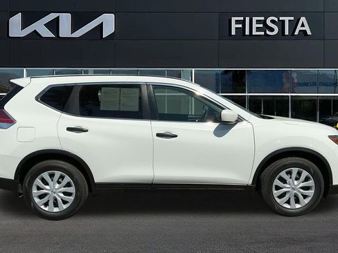 Used 2016 Nissan Rogue S w/ S Family Package FWD image 6