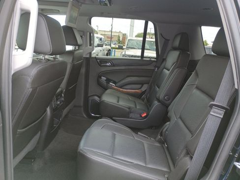 Used 2018 Chevrolet Tahoe Premier AWD/4WD image 33