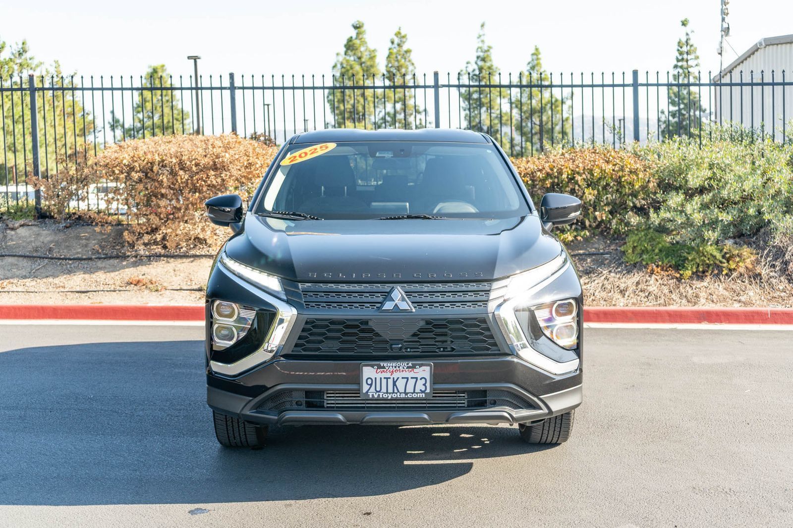 Used 2025 Mitsubishi Eclipse Cross LE AWD/4WD image 2