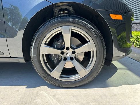 Used 2026 Porsche Macan AWD/4WD image 15