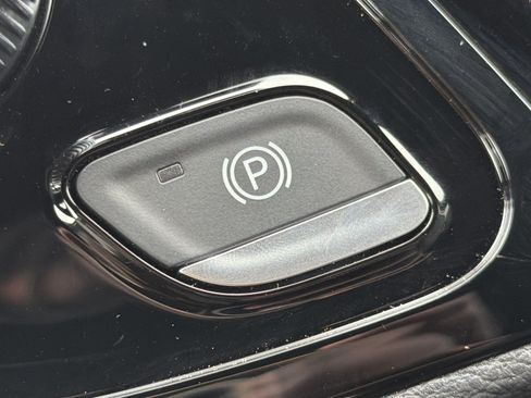 Used 2026 Chrysler Pacifica Select AWD/4WD image 28