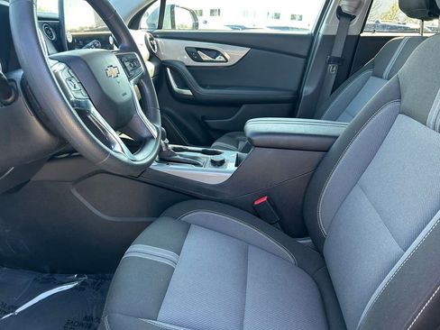 Used 2025 Chevrolet Blazer LT FWD image 12
