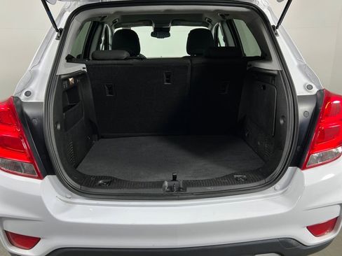 Used 2020 Chevrolet Trax LT image 18