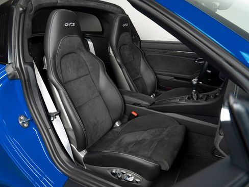 Used 2018 Porsche 911 Targa 4 GTS image 34