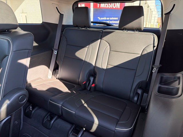 Used 2023 GMC Acadia Denali w/ Denali Ultimate Package AWD/4WD image 28