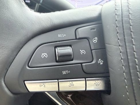 Used 2024 Cadillac Escalade Sport Platinum w/ LPO, ONYX Package image 62