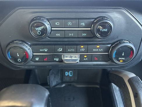 Used 2022 Ford Bronco Outer Banks w/ Sasquatch Package AWD/4WD image 15