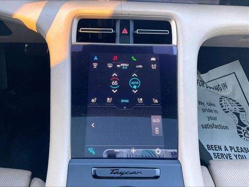 Used 2020 Porsche Taycan Turbo image 31