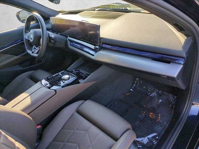 Certified 2024 BMW 540i xDrive w/ Premium Package AWD/4WD image 23