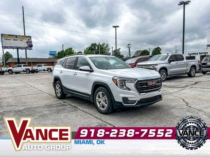 Used 2024 GMC Terrain SLE w/ Driver Convenience Package