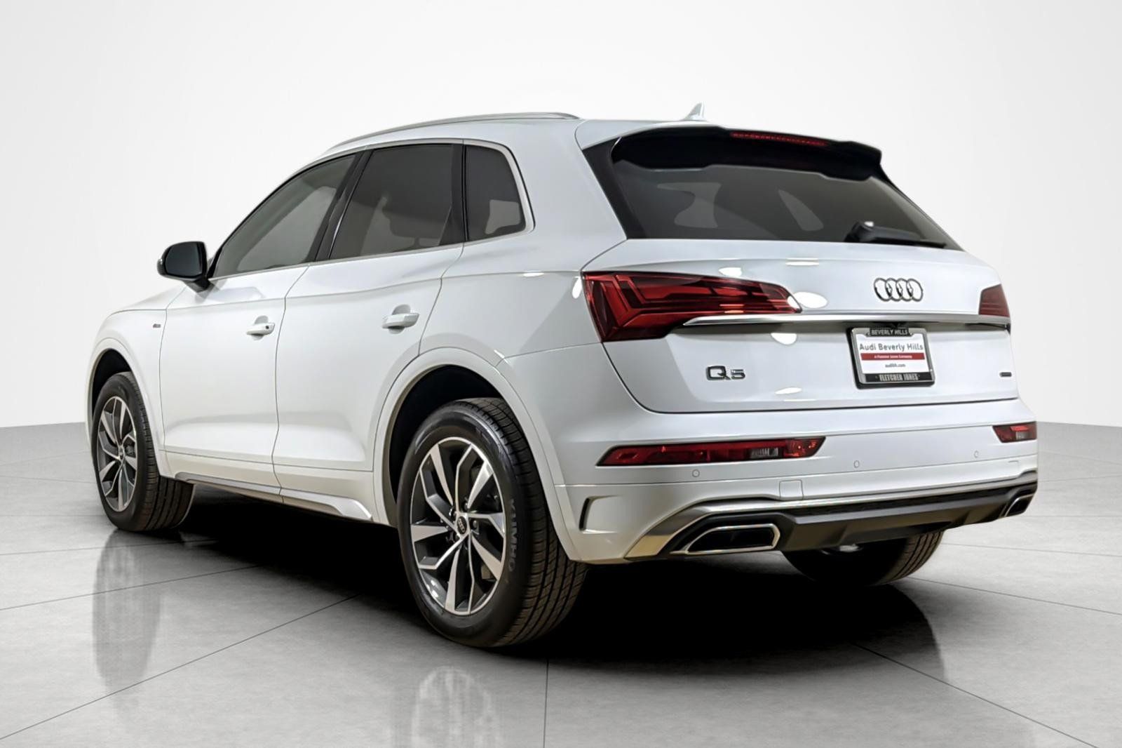 Used 2023 Audi Q5 2.0T Premium Plus AWD/4WD image 3