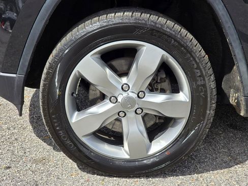 Used 2013 Jeep Grand Cherokee Overland w/ Advance Technology Group image 11