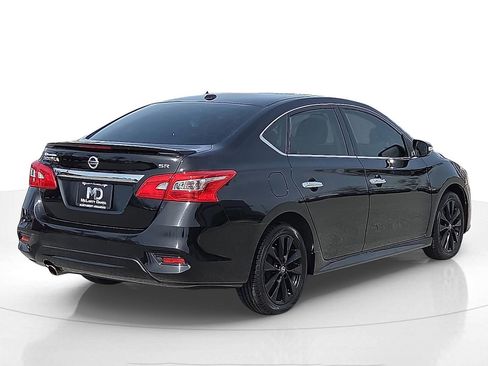Used 2017 Nissan Sentra SR w/ SR Midnight Edition image 5