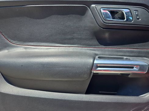 Used 2015 Ford Mustang Coupe RWD image 10