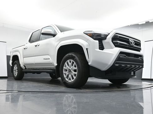 New 2026 Toyota Tacoma SR5 image 28