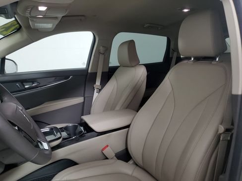 Certified 2023 Lincoln Nautilus AWD image 21