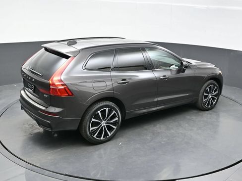 Used 2024 Volvo XC60 B5 Plus w/ Protection Package Premier AWD/4WD image 37