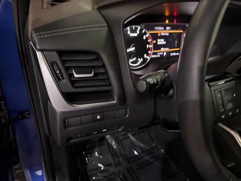 Used 2023 Nissan Rogue SV w/ SV Premium B Package FWD image 13
