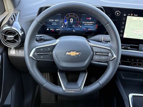 New 2026 Chevrolet Equinox LT image 6