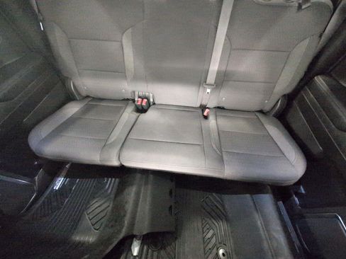 Used 2023 Chevrolet Silverado 1500 RST AWD/4WD image 7