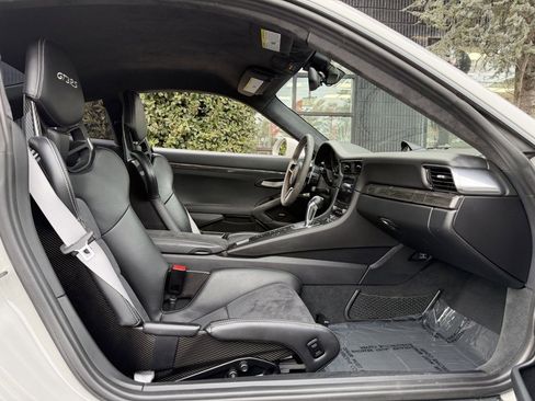 Used 2019 Porsche 911 GT3 RS image 30