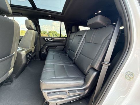 Used 2023 Chevrolet Tahoe RST w/ Luxury Package AWD/4WD image 17