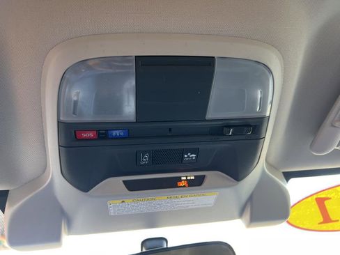 Used 2021 Subaru Crosstrek 2.0i Premium image 30