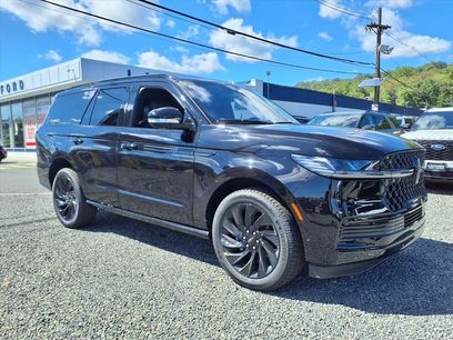 New 2025 Lincoln Navigator Reserve w/ Jet Appearance Package