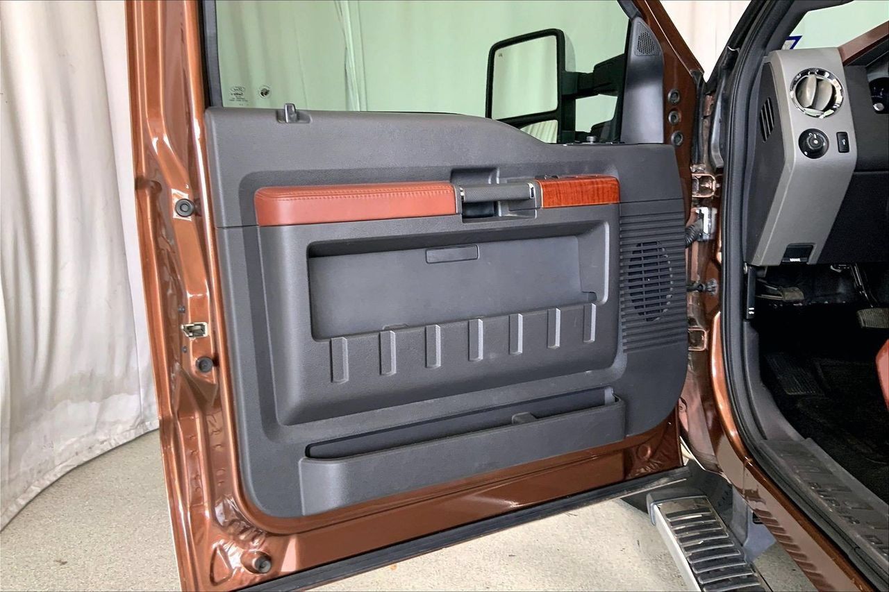 Used 2012 Ford F250 King Ranch w/ King Ranch w/Chrome Pkg RWD image 21