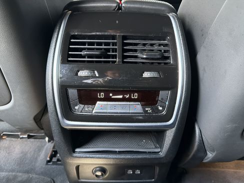 Used 2023 BMW XM AWD/4WD image 26