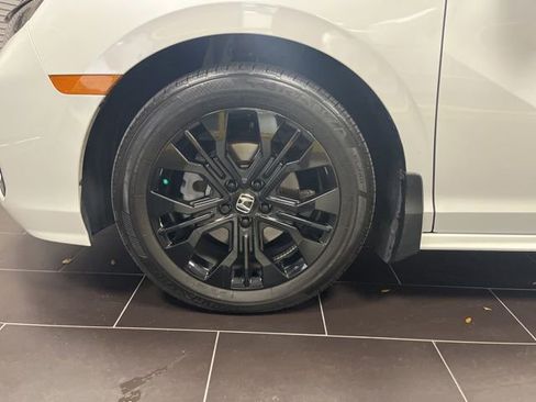 Used 2025 Honda Odyssey Sport-L image 15