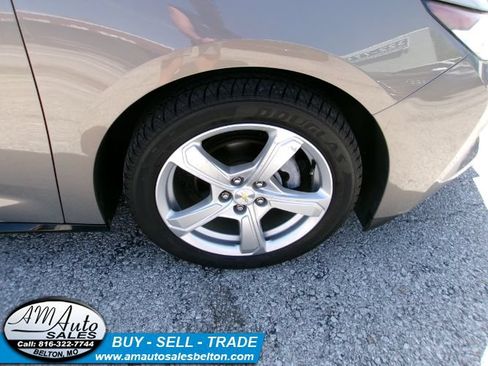 Used 2017 Chevrolet Volt LT FWD image 20