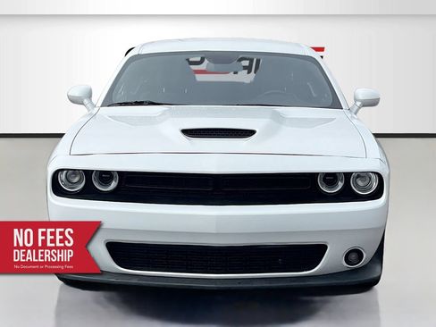 Used 2022 Dodge Challenger GT RWD image 2