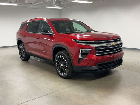 New 2026 Chevrolet Traverse LT w/ Sun and Wheel Package image 5